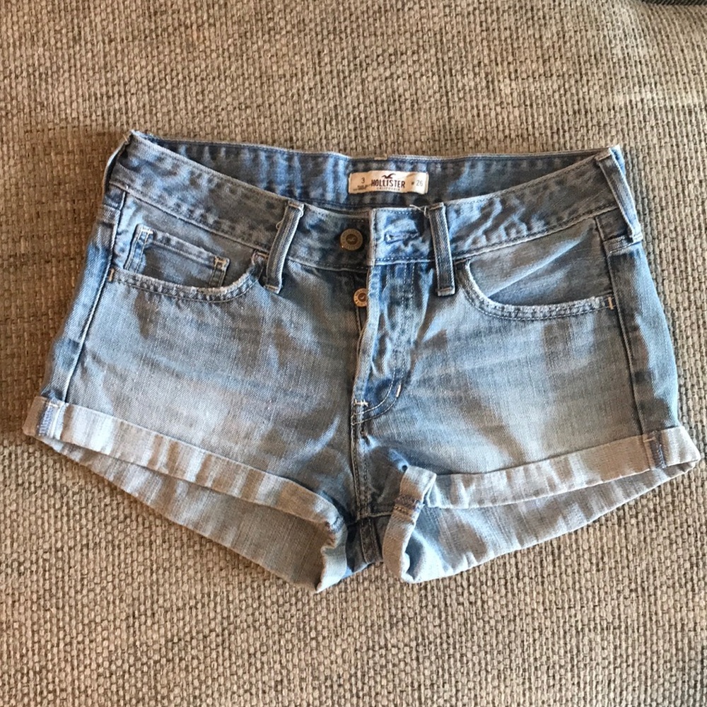 Hollister Shorts Sz. 3/26W - Light Wash